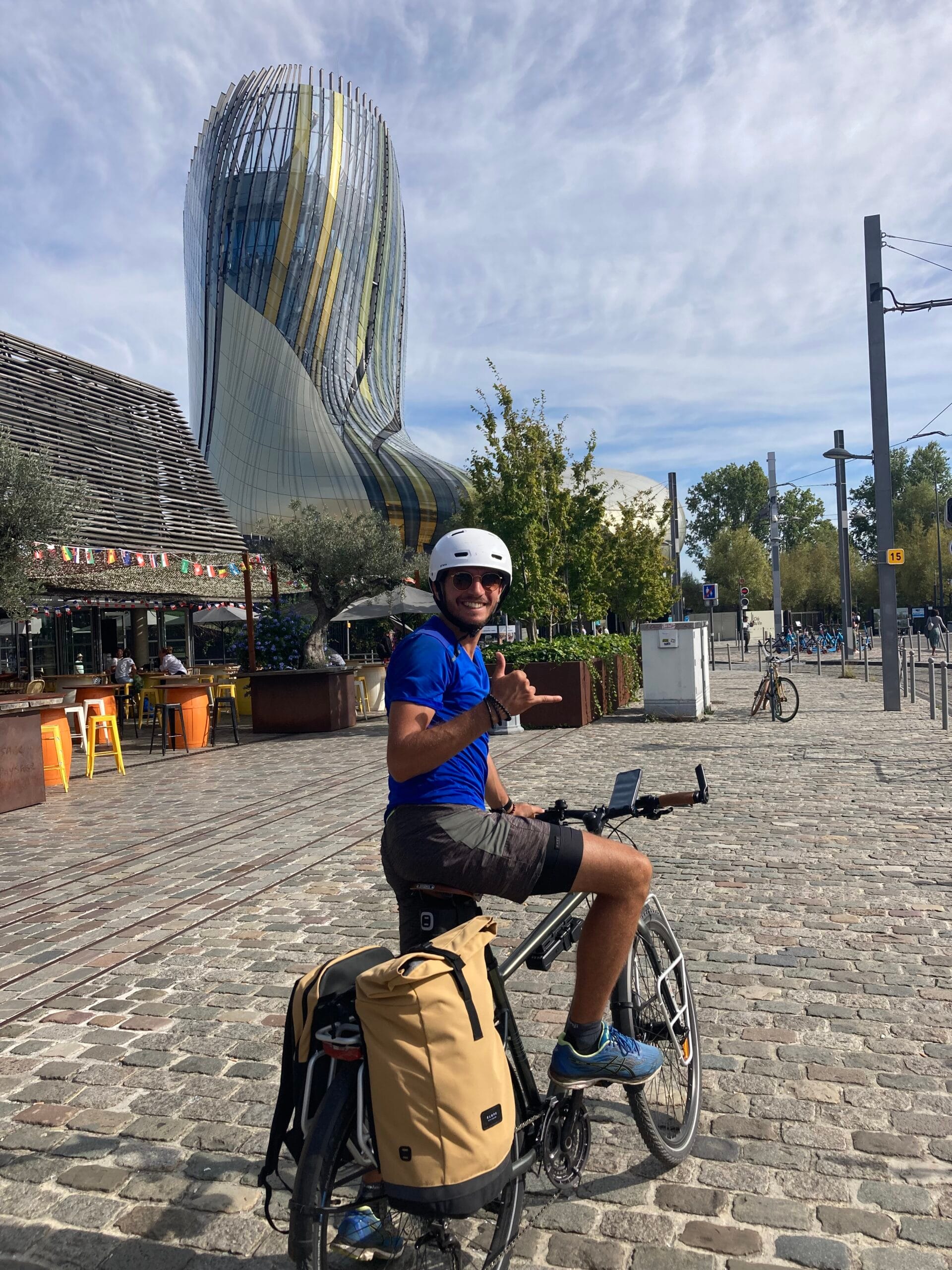 cité du vin à bordeaux - halles bacalan