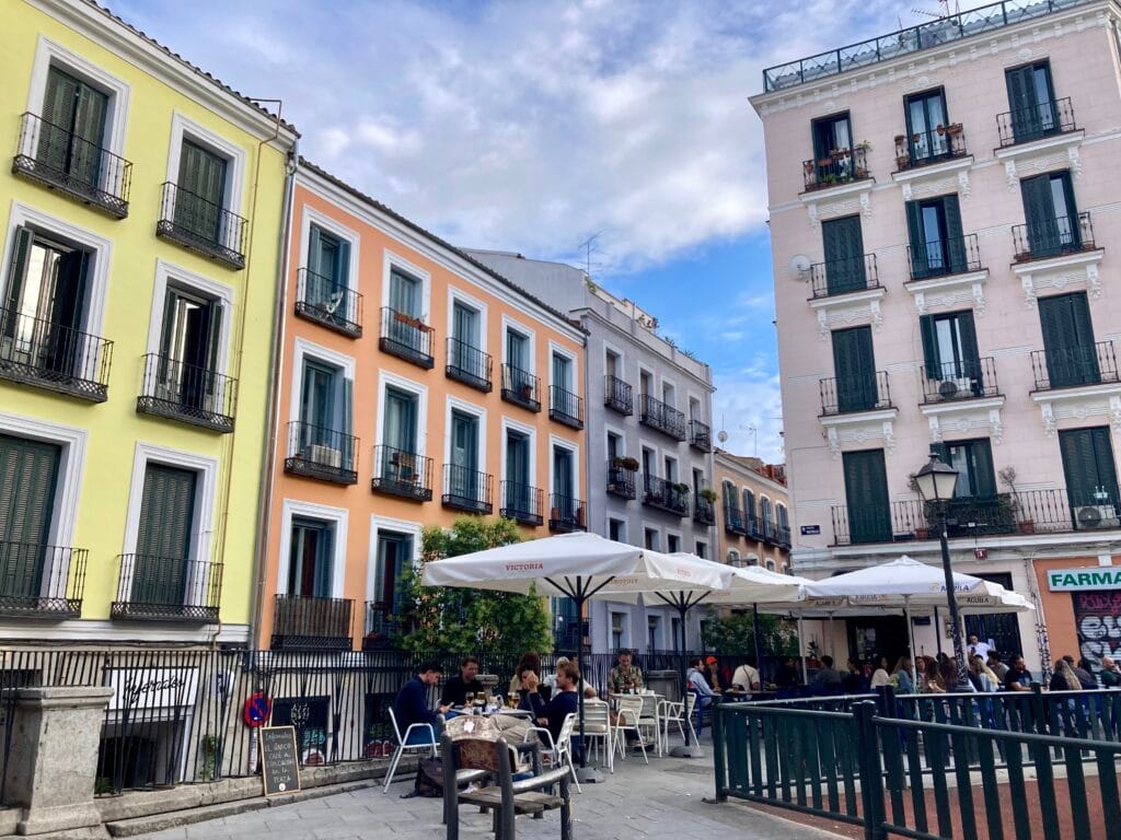 place dans le quartier de Malasaña à Madrid