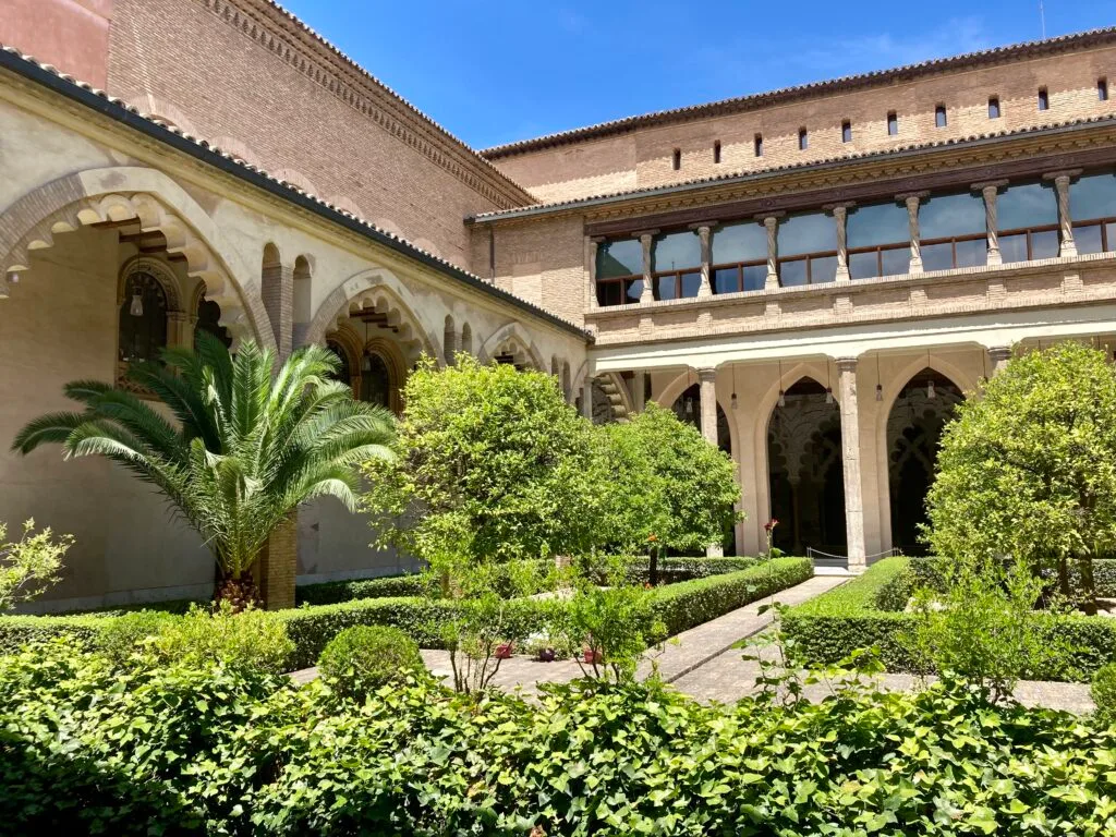palais d’Aljaferia à Saragosse