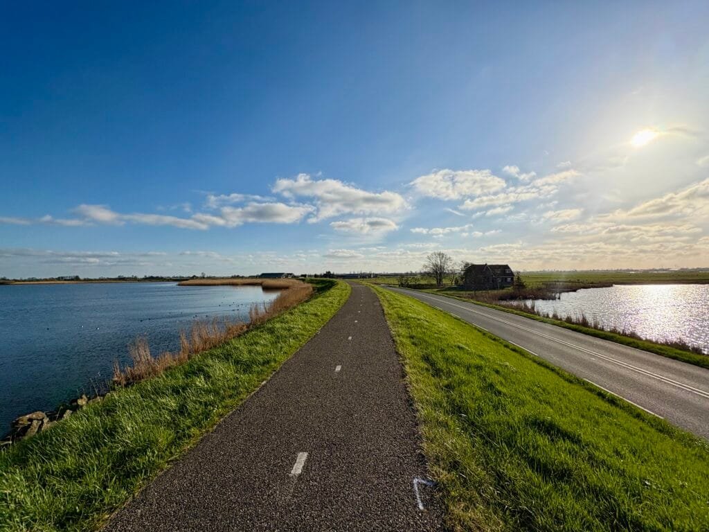piste cyclable dans le waterland