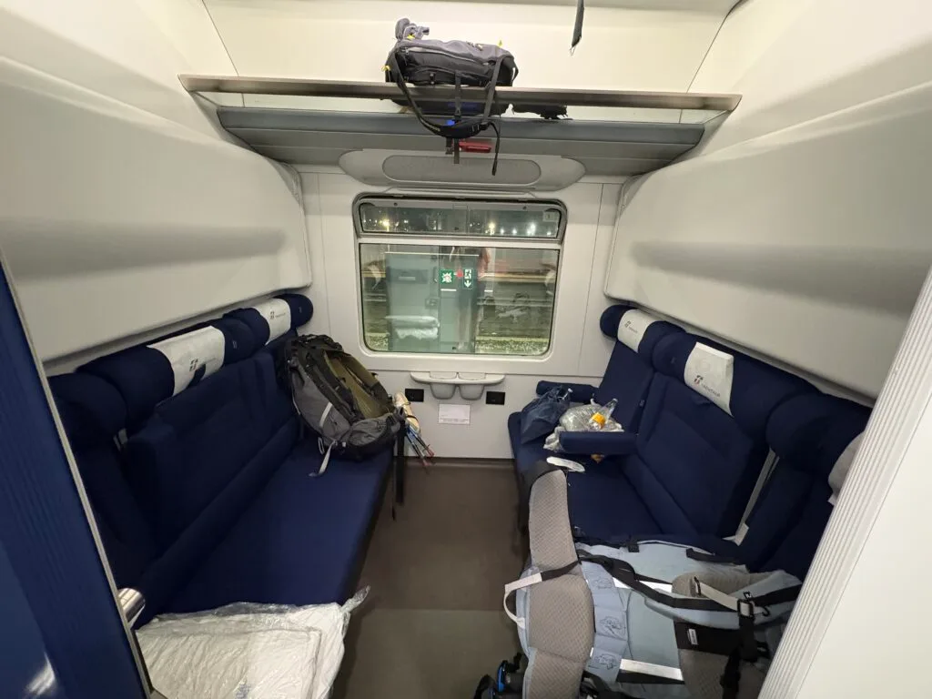 train de nuit Intercity notte trenitalia, cabine de 4 couchettes