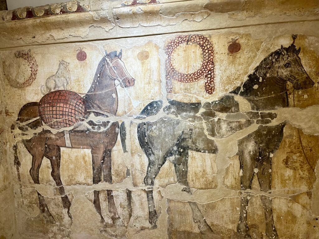 peinture à l'intérieur des tombes de Paestum