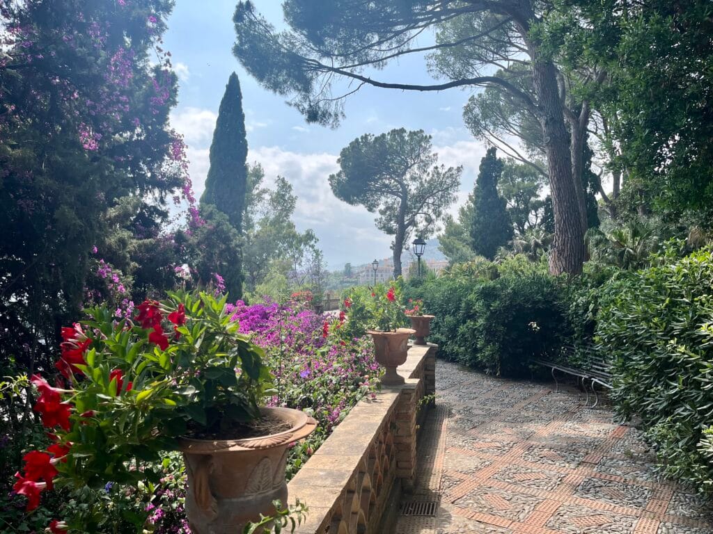 villa communale à Taormine