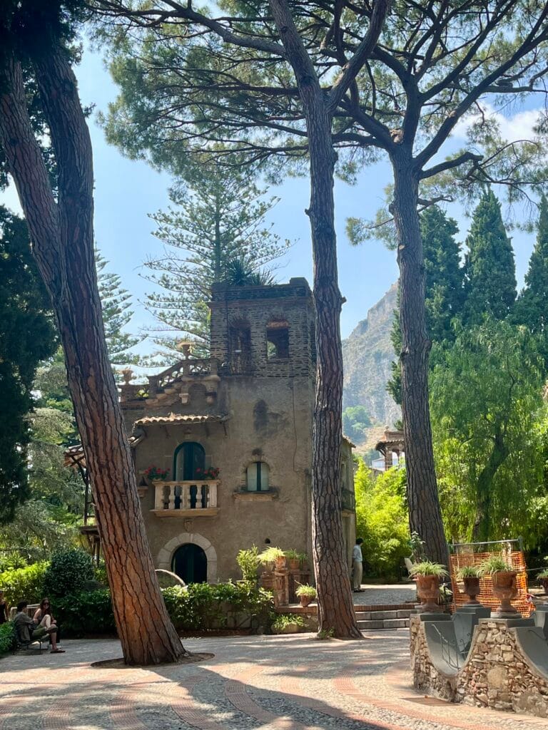 villa communale à Taormine