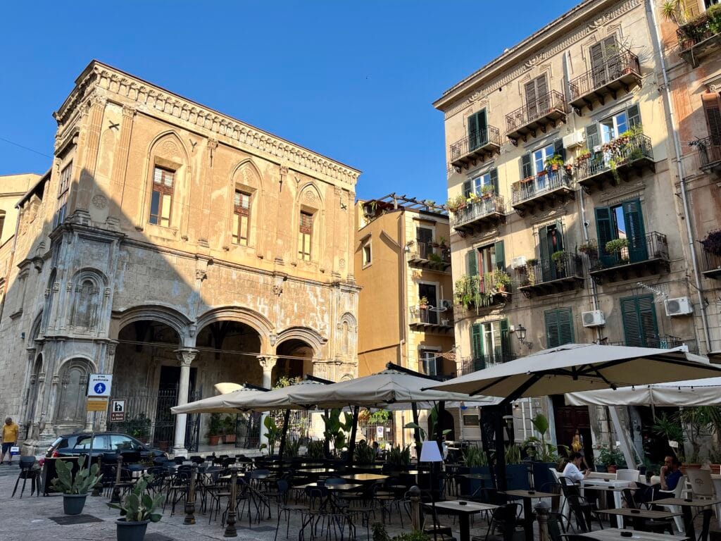 rue pittoresque à Palerme