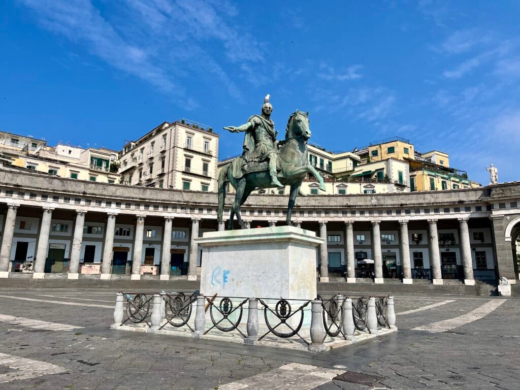 Piazza del Plebiscito à Naples