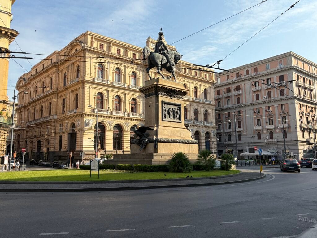 Monumento a Vittorio Emanuele II à Naples