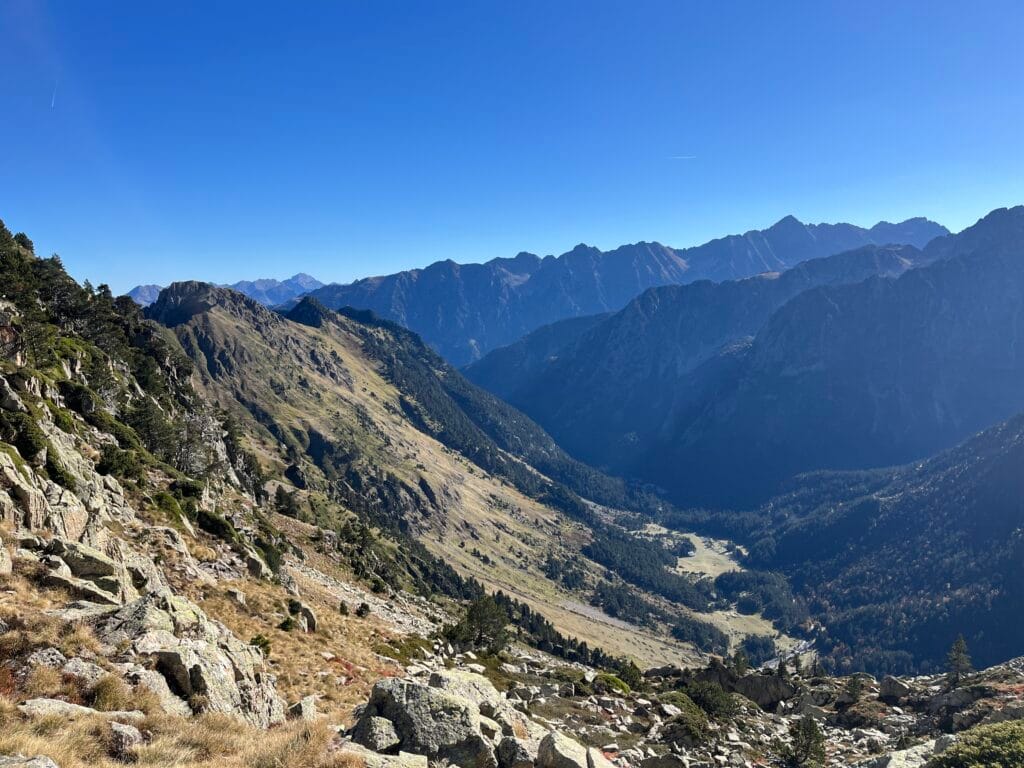 vue depuis le col de la Haugade lors d'un trek à Cauterets dans les Hautes Pyrénées