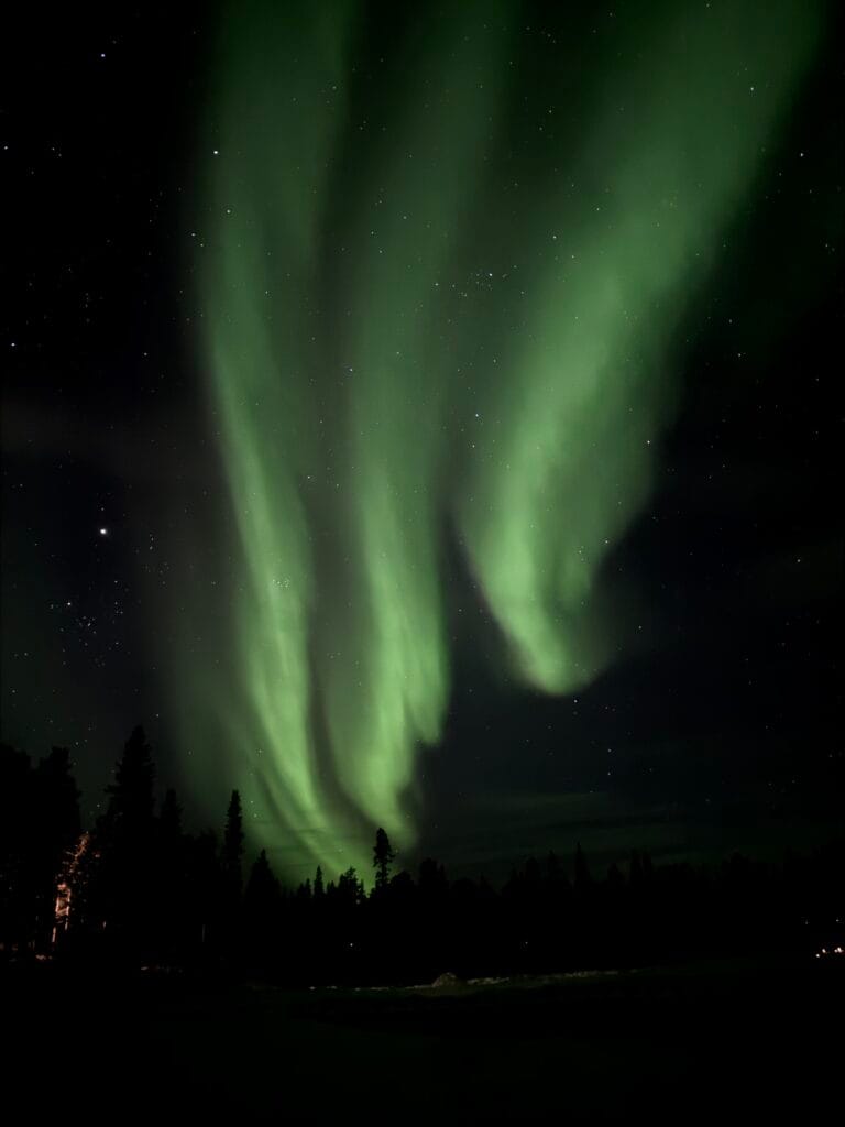 aurore boréale en laponie suédoise