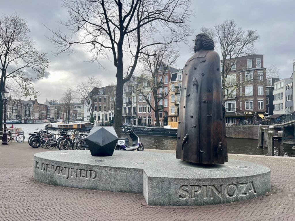 statut de Spinoza dans le quartier juif à amsterdam