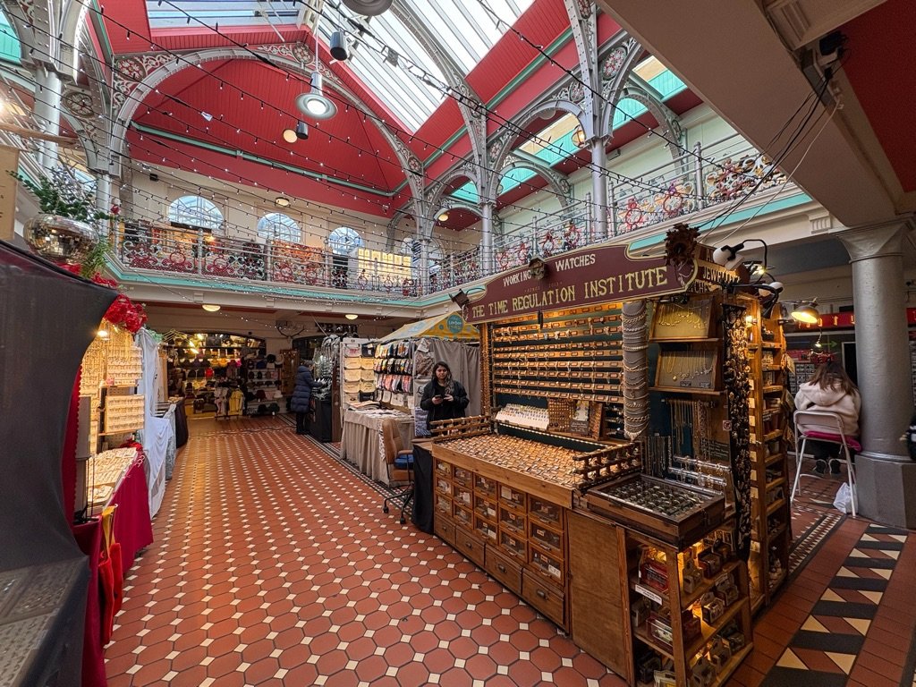 marché couvert à Camden town à Londres